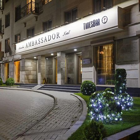 Ambassador Hotel Bisjkek Buitenkant foto